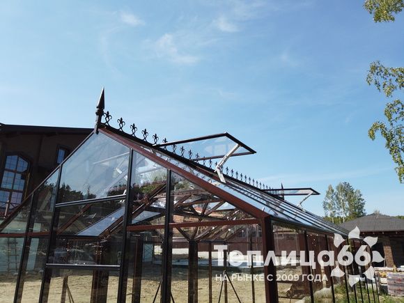 Теплица botanik T с мини-тамбуром под стекло (14 м²)