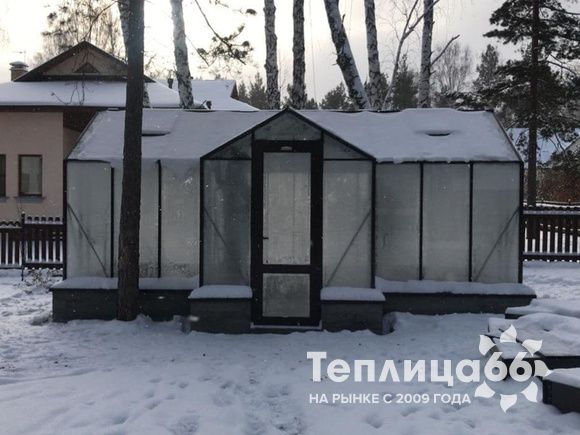 Теплица botanik T с мини-тамбуром под стекло (14 м²)