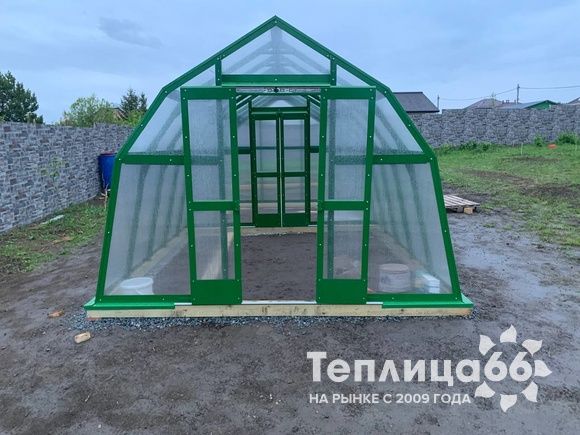 Теплица Рада Байкал из поликарбоната, ширина 3 метра